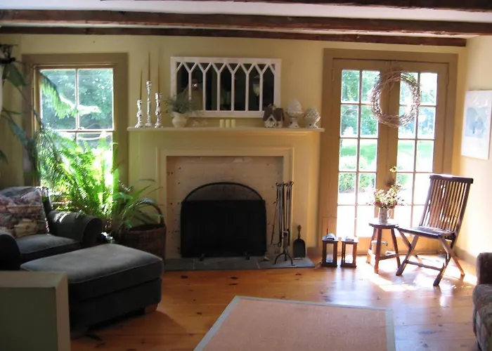 B&B On Seven Acres With Private Bed & Bath
